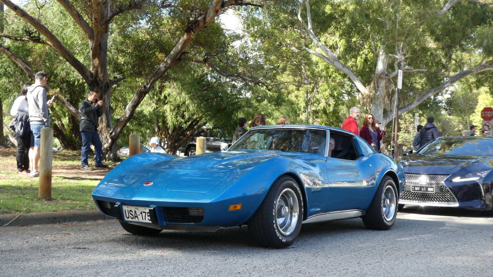 Click to Enlarge-Esc to Close Corvette Generations/C3/C3 1975 Blue Coupe.webp